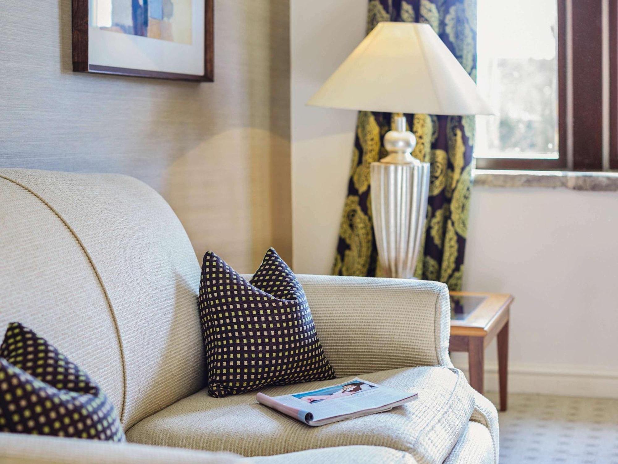 Mercure Barnsley Manor Hotel